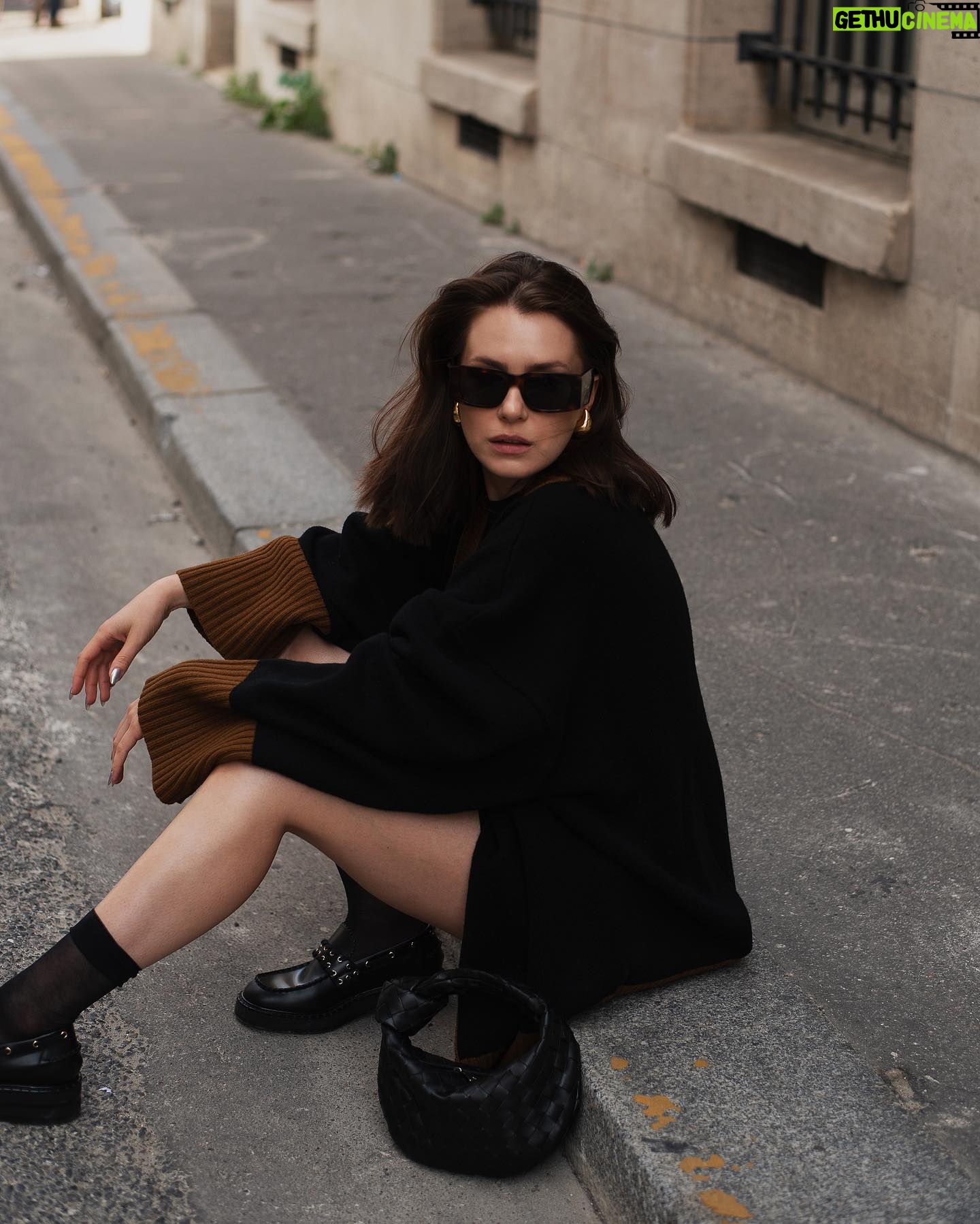 Anna-Maria Sieklucka Instagram - Weekend: my favourite W-word.
.
.
.
#weekend #weekendvibes #streetstyle #style