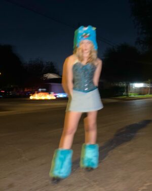 Jayden Bartels Instagram - u tell me what this costume is lol