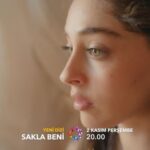 Cemre Baysel Instagram - Sakla beni .. 2 Kasım Perşembe ❤️‍🔥 
Elmas gibi işlediğimiz ilk bölümümüz için çoookk heyecanlıyız ! 
Canım hocam size sonsuz ♥️♥️♥️! @nadimguc