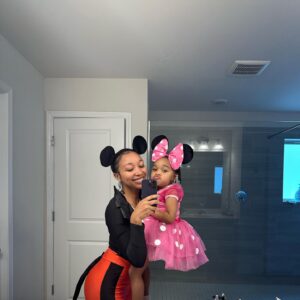 Zonnique Pullins Instagram - last day of October with my favorite girl in the whole wide world, Minnie 🎃🍭