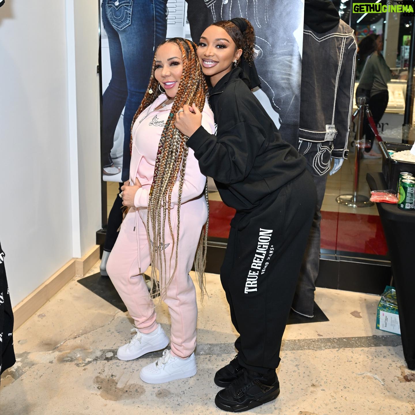 Zonnique Pullins Instagram - @truereligion