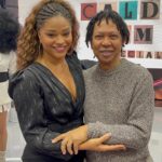 Juliana Alves Instagram - Parece um sonho. É foi real!
Uma sensação indescritível. Estar pertinho de um grande ídolo e participar de uma homenagem única. 
Assistam esse programa lindo!
Foi mágico.
Djavan merece!