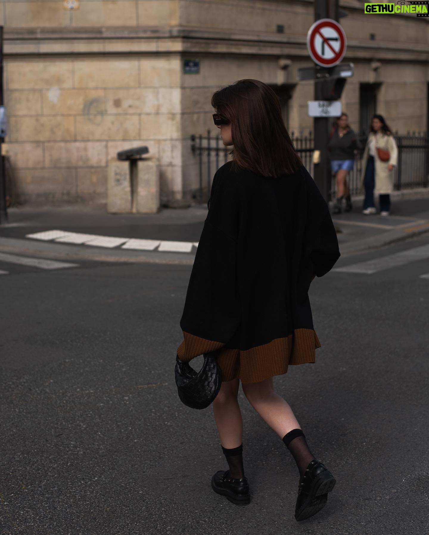 Anna-Maria Sieklucka Instagram - Weekend: my favourite W-word.
.
.
.
#weekend #weekendvibes #streetstyle #style