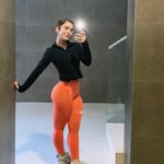 Clara Galle Instagram – Hoy he podido ver este arcoíris!! Días de mucho deporte, de mucho tiempo con la gente de siempre y de mucha comida ricaaaa.🩷Disfrutar, la mejor manera de agradecer.🐌