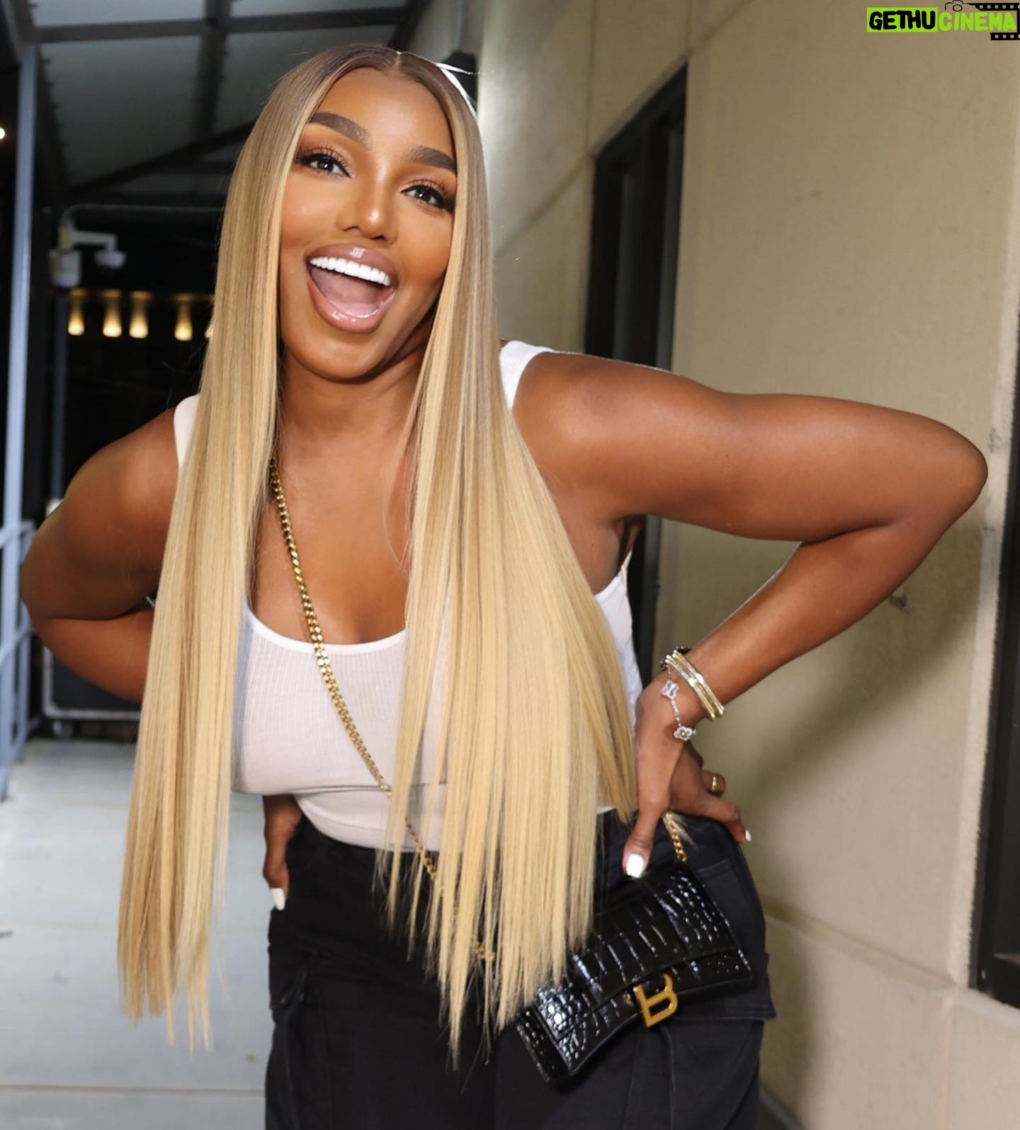 NeNe Leakes Instagram - SWIPE: my entire weekend was a sweet, fun, turn all the way up movie!
Click the link in my bio to check out my latest YouTube videos.
There’s a sweet tribute to Gregg on there as well. XO 💋
#atticojeans
#balenciagabag
#balenciagashoes