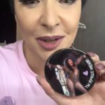 Lolita Milyavskaya Instagram - Буду Вас знакомить с первым в жизни мерчем✌️⁣⁣⠀
2 месяца параллельно с основной работой ушло на придумку, выбор компаний. Сколько тканей пересмотрела.. Сколько профессиональных дизайнеров не смогли порадовать небанальными идеями.. ⁣⁣⠀
Но☝️Буду писать про тех, с кем выпуск состоялся!⁣⁣⠀
Сегодня речь о SAVA MARI @savamari_official! Мы с Машей Чуриной познакомились по интернету. На моей странице есть её изделия - спортивные костюмы, шапки, варежки!⁣⁣⠀
Я позвонила ей и попросила попробовать вместе сделать качественные футболки! И не ошиблась! Основательно меня Маша «добила» тем, что тестовые образцы унесла домой и дважды перестирала! Ни одна надпись и фотографии не треснули! Швы качественные!! Просто горжусь!!⁣⁣⠀
Я не буду заниматься производством мерча, скажу Вам честно). Но за эти выпущенные не стыдно✌️⁣⁣⠀
Маша @churina_m, Спасибо!!⁣⁣⠀
P.S. Все виды пока не показываю)).