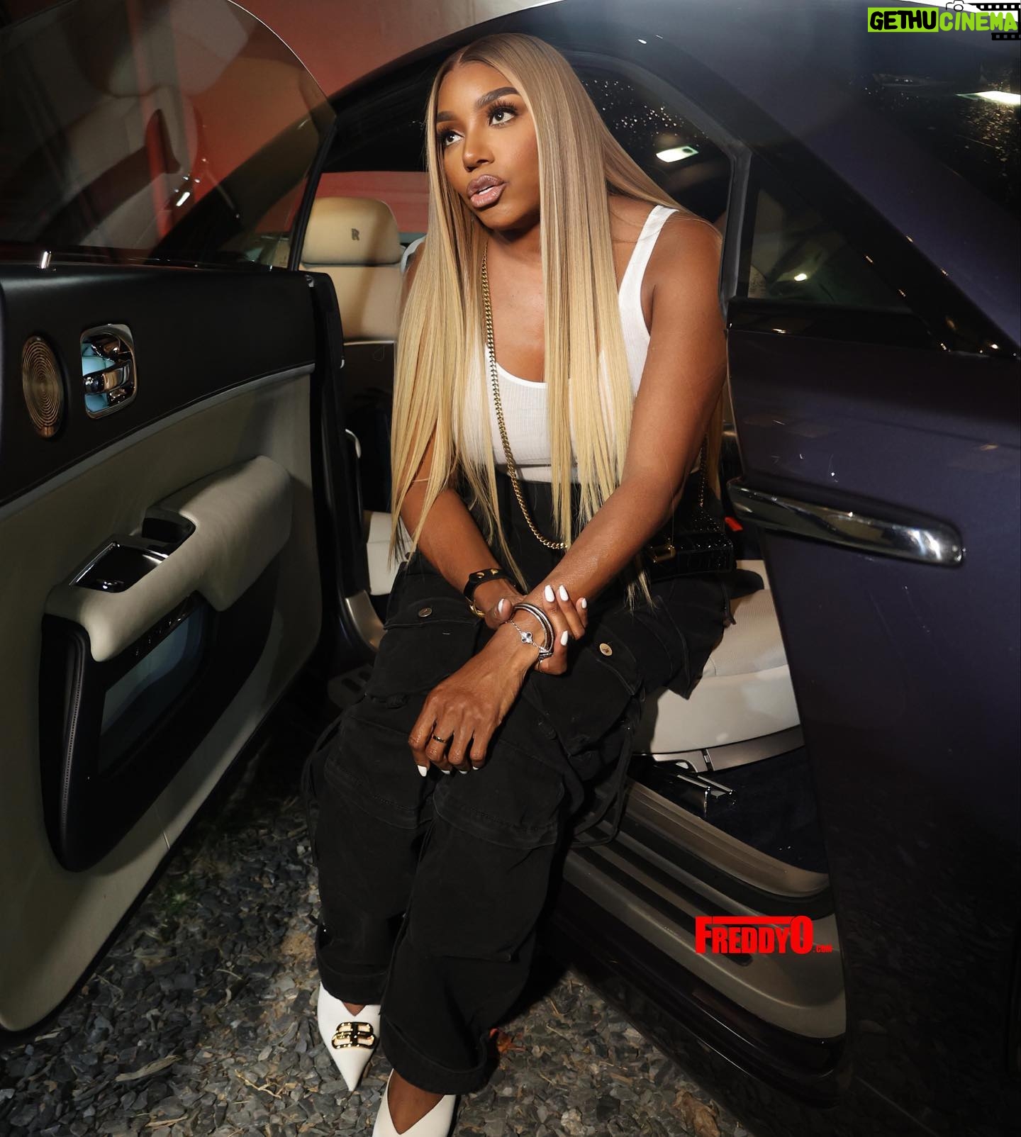 NeNe Leakes Instagram - SWIPE: my entire weekend was a sweet, fun, turn all the way up movie!
Click the link in my bio to check out my latest YouTube videos.
There’s a sweet tribute to Gregg on there as well. XO 💋
#atticojeans
#balenciagabag
#balenciagashoes