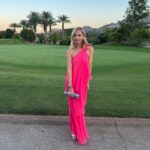 Sarah Michelle Gellar Instagram - #meetmeinstlouis I’m not crying, you are crying (ok I was sobbing) What a night celebrating @marymillermethod @trini1million So much ❤️