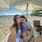 Daniela Calle Instagram - De mis días favoritos del año, porque me regalo a el ser humano mas especial del mundo, nos alumbras la vida a los que tenemos la fortuna de tenerte. 
Thank you for making life this amazing🪄
Happy bday mi amor. Te amo hasta el infinito y mas @poche ❤️‍🔥