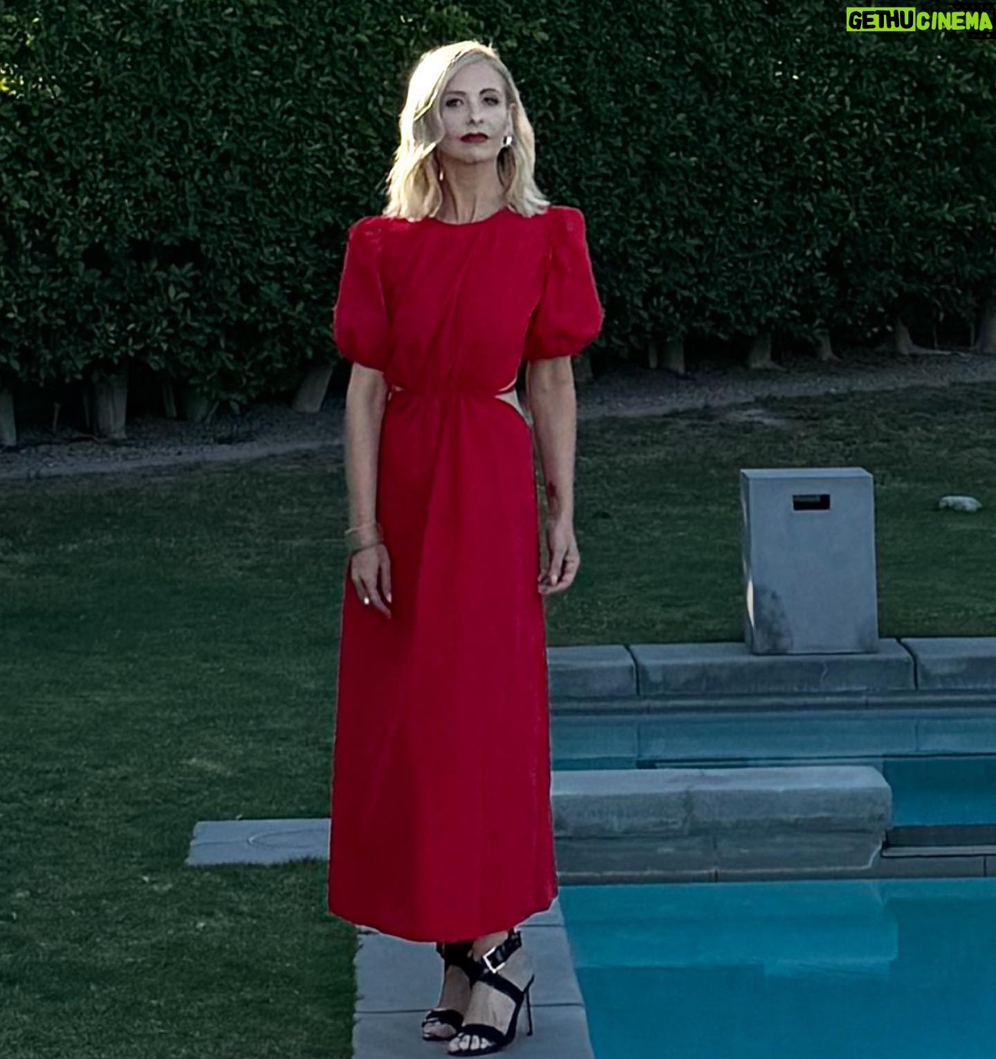 Sarah Michelle Gellar Instagram - Im honor of @marymillermethod getting married and the release of 1989 Taylor’s version- my rehearsal dinner look was clearly TS inspired