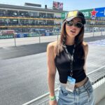 Fabiola Guajardo Instagram - La gran fiesta de México 🏎️💨 🏁
#invitedbyjohnniewalker @johnniewalkermx