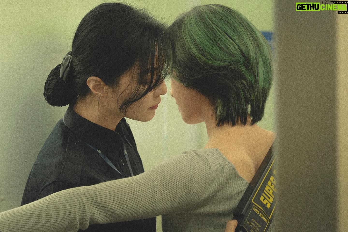 Fan Bingbing Instagram - Are you ready for #greennight?