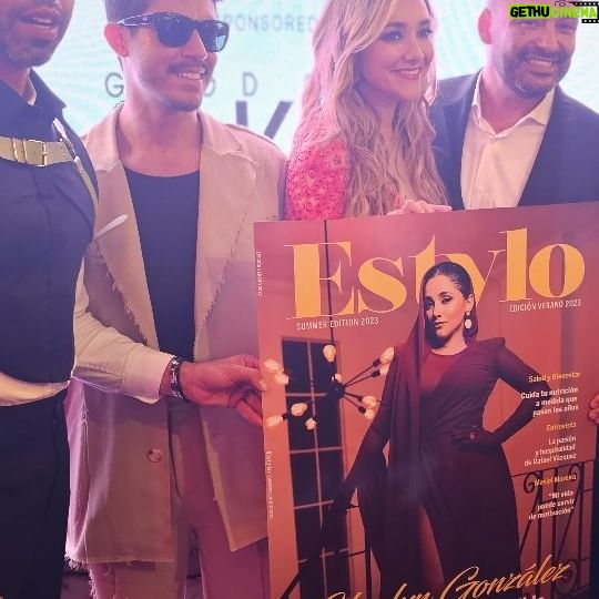 Sherlyn Instagram - Una noche magica llena de amigos y amor!
Gracias @estylomag y @ricardo_h01
Gracias mi @alepalomera1 y @juliocesarpalomera por ser familia
Gracias @benditoclosetstyle por siempre tener lod mejores diseños para mis momentos especiales!
Y a ti Acapulco amado, te traigo en el corazón y el pensamiento, no los vamos a dejar solos!
