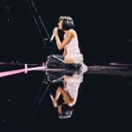 Aitana Instagram – esta gira la estoy disfrutando tantoooo 🧡🩵🖤 Las Palmas de Gran Canaria, Sevilla y Bilbao gracias a todxs por vuestra energía, ha sido una locura 🙏🏼

mañana y pasado nos vemos en el Wizink 💜💜💜 dos fechas seguidas y una 3a en diciembre, estoy feliiiz 🥹

y el 24/11 empezamos en MÉXICO #alphaTour x Latinoamérica 🫠 q ganas de veros a todxs: Colombia, Perú, Ecuador, Argentina, Chile y Uruguay. os quiero ❤️

@fendi 
@yslbeauty #makeuplook