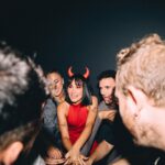 Aitana Instagram – esta gira la estoy disfrutando tantoooo 🧡🩵🖤 Las Palmas de Gran Canaria, Sevilla y Bilbao gracias a todxs por vuestra energía, ha sido una locura 🙏🏼

mañana y pasado nos vemos en el Wizink 💜💜💜 dos fechas seguidas y una 3a en diciembre, estoy feliiiz 🥹

y el 24/11 empezamos en MÉXICO #alphaTour x Latinoamérica 🫠 q ganas de veros a todxs: Colombia, Perú, Ecuador, Argentina, Chile y Uruguay. os quiero ❤️

@fendi 
@yslbeauty #makeuplook