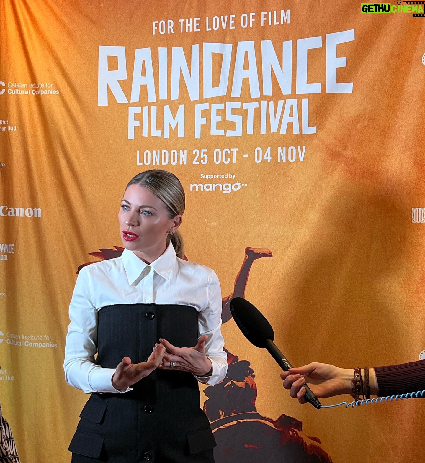 Ludwika Paleta Instagram - Que bonito haber estado en @raindancefilmfestival y compartir con toda la gente que vio #todoelsilencio 🎬