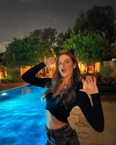 Haley LeBlanc Instagram - 🐈‍⬛🐈‍⬛