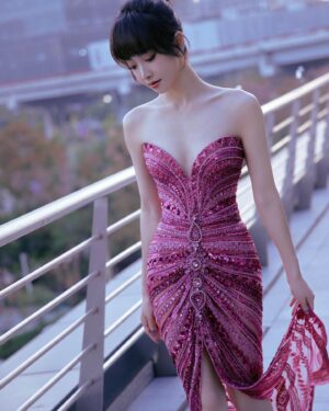 Victoria Song Instagram - 💕
#zuhairmurad
#ZMCouture
#ellestyleawards2023
@creammaostylist