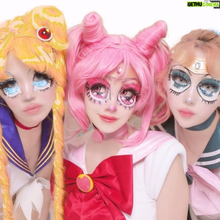 Riisa Naka Instagram - 美少女にゃんぴょん戦士🐈⬛🌙💝✨🪄
YouTubeにメイク動画アップしたよ😂🤣