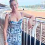 Elizabeth Banks Instagram - At the #BC23 w the fam @breederscup