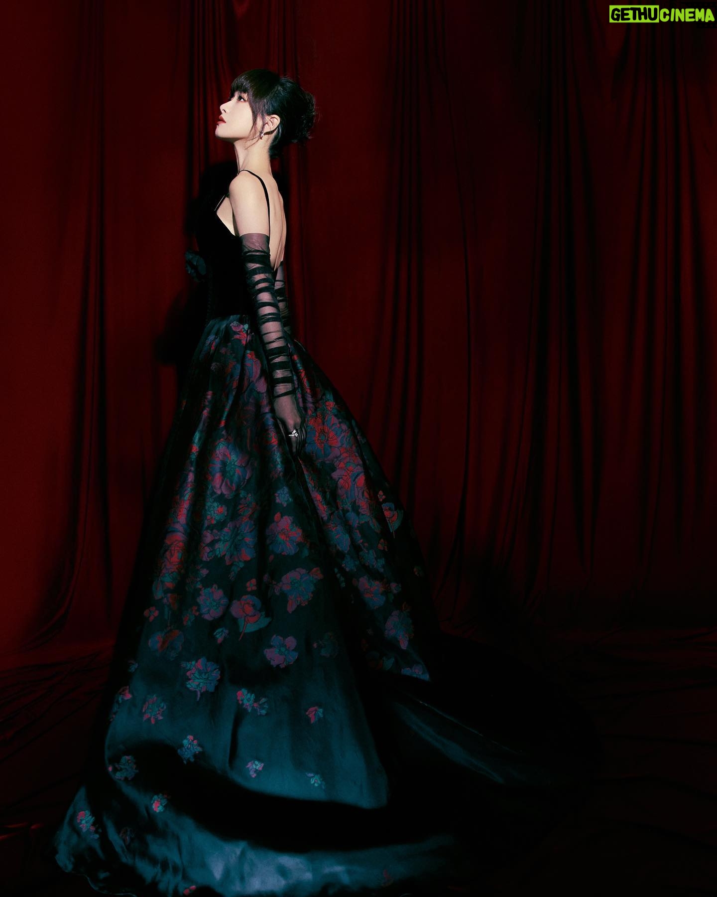 Victoria Song Instagram - ❤️
#zuhairmurad
#ZMCouture
#ellestyleawards2023
@creammaostylist