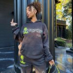 Zonnique Pullins Instagram - ethereal babe👽💚