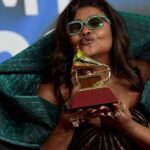 Juliana Alves Instagram - No Grammy Latino 2023 o Brasil tomou conta!

Destaque para Xênia França, Gaby Amarantos e Martinho da Vila, artistas que eu acompanho tão de perto e admiro demais o trabalho, ganharam as categorias “Melhor Álbum de Pop Contemporâneo”, “Melhor Álbum de Música de Raízes” e “Melhor Álbum de Samba/Pagode”, respectivamente.

Planet Hemp e Criolo também representaram e levaram ”Melhor Interpretação Urbana”. É a música preta e original de periferia ganhando espaço e reconhecimento no mundo! Orgulho máximo!

Tantos outros artistas incríveis também tiveram suas obras reconhecidas sendo nomeados como meus amores: Iza, Djavan, Vanessa da Mata e Carlinhos Brown.

Parabéns para todos os nossos artistas que foram nomeados e vencedores representando a nossa música na premiação.

#grammylatino2023