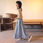 Marie Kondo Instagram – Spark joy and lighten your footprint with the Cariuma x KonMari collection. Consciously crafted with organic cotton canvas. Plant two trees for every pair.