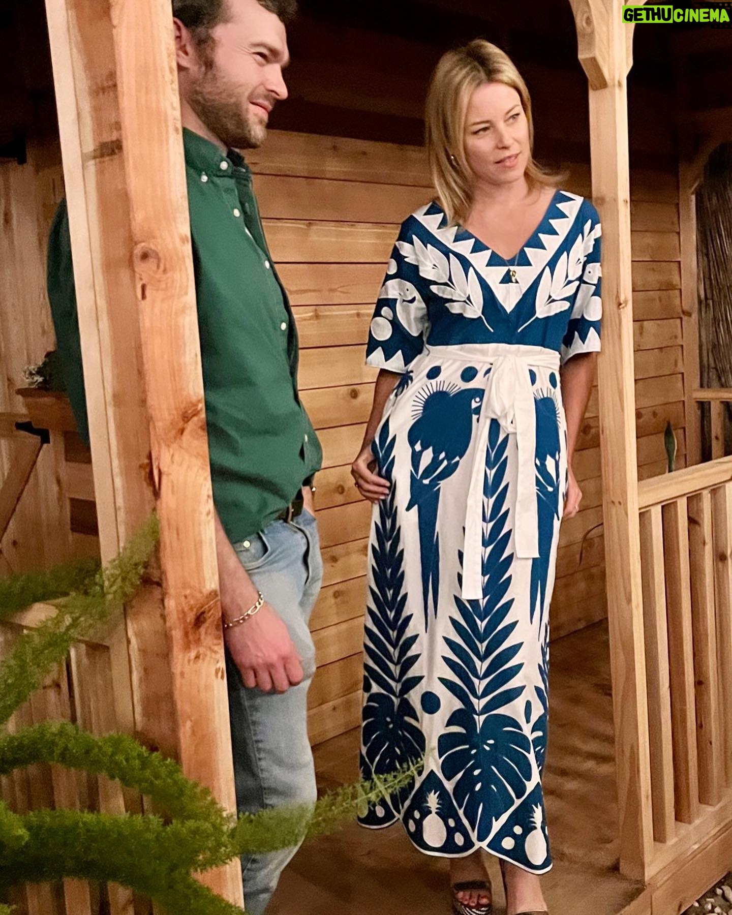 Elizabeth Banks Instagram - We celebrated @aldenehrenreich’s directorial debut #ShadowBrotherSunday which is a beautiful film with a phenomenal cast. Alden, you’re so goddamn talented and I couldn’t be happier to see you shine. Thank you for inviting me to moderate the Q&A. Such an inspiring night.