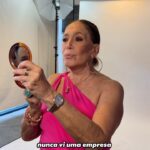 Susana Vieira Instagram - espelho meu 🪞 😉💄 @tvglobo