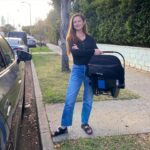 Bonnie Wright Instagram - Getting back out into the world and in and out of the car with little Elio Ocean has been breezy with our PIPA rx   PIPA relx base in Caviar #myNuna #NunaFamily #Nuna