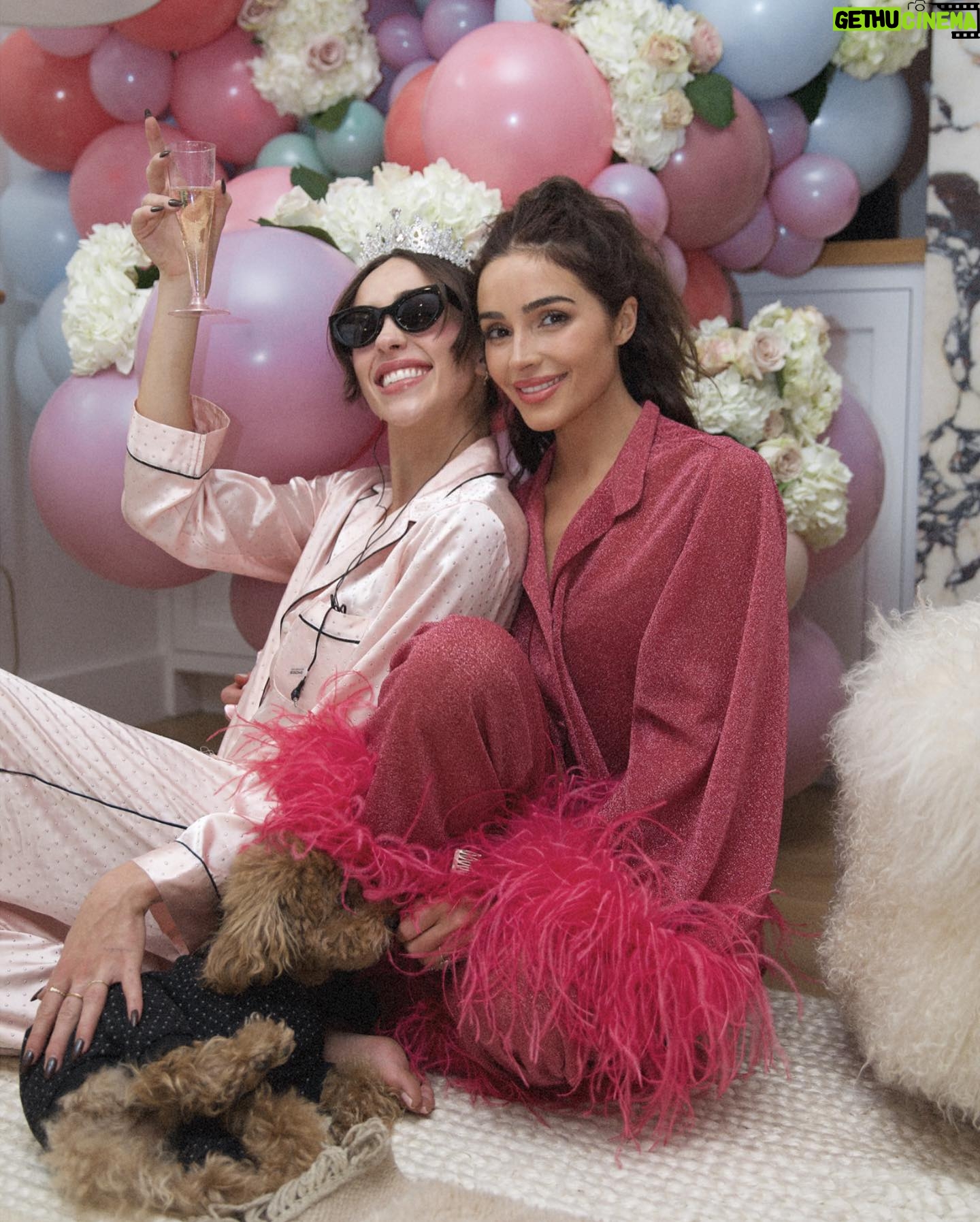 Olivia Culpo Instagram - Happy official birthday to my baby sister @sophiaculpo Amelia Thermopolous PrinCESS of Genovia. I love you!!!!!!