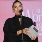 Karla Souza Instagram - Un honor ser otorgada este reconocimiento @glamourmexico gracias por juntarnos a tantas mujeres chingonas.

An honor to be granted this recognition @glamourmexico thank you for bringing these bad ass women together. 

Vestido @krisgoyri
Joyería: @cartier
Reloj @omega
Styling @fernan.mx 
Makeup @salvadorgonzalezmakeup 
Hair @ernestovargas_hair