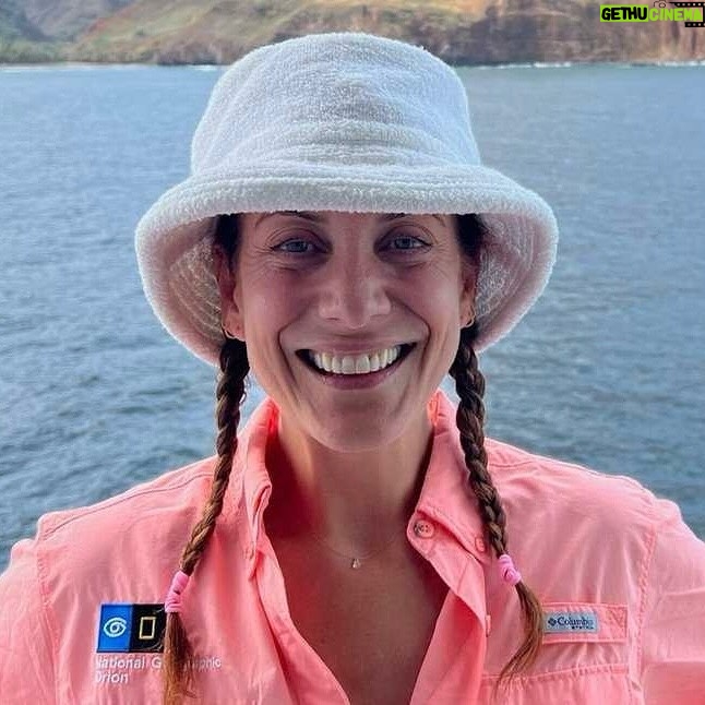 Kate Walsh Instagram - It was an incredible honor to be able to experience my third expedition with #LindbladExpeditions as we journeyed to the remote islands of Marquesas & Tuamotus in #FrenchPolynesia ๐ต๐ซโค๏ธ Check out the link in my Instagram Stories to read the full interview with @LindbladExp where we talk about islands amazing local communities and culture, the brilliant on-board crew & staff, and of course diving along the regionโs most spectacular marine life! ๐๐๐
(Photos by Eric Guth, Michael S. Nolan & Lindblad Expeditions)