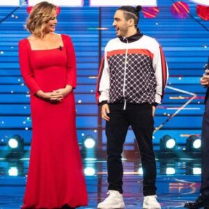 Vanessa Incontrada Instagram - Siamo prontiiiii .. inizia Zeliggggg 👏👏👏👏❤️😊😊

📺 #Zelig Questa sera su
Canale 5 e in streaming su
#MediasetInfinity