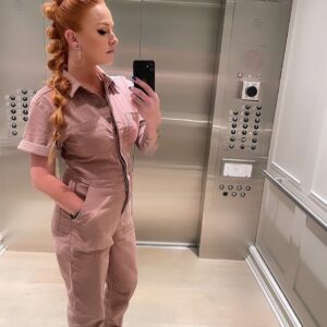 Maci Bookout Instagram - Thankful 🫶🏻 

#selflove #woman #thankful