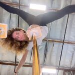 Sofie Dossi Instagram – ǝʌᴉʇɔǝdsɹǝԀ
