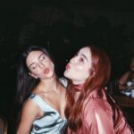 Sheryl Rubio Instagram - Palabras me quedan cortas para decir lo feliz que estuvimos en la boda de @luisacardenas y @soyandresignacio ✨🥹 fotos a continuación: 
1. donde está la comida nos encontrarás 
2. 😋 
3. La novia más bella! 
4. 👰🏼‍♀️🤵🏼🤍
5. Luke emocionado por su carajillo y su algodón de azúcar 
6. @saraschelllllll y yo haciendo complot en contra de @gabynoya 👯‍♀️ 
7. Entrando en la hora loca 
8. @juanchisucre @shapswade y el otro amigo que se reporte por aquí 🙌🏻 
9. Reguetón intenso 
10. Reunidas y por la mejor de las causas 🥹🫶🏻👰🏼‍♀️👯‍♀️