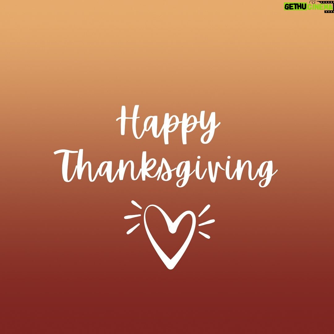 Mayim Bialik Instagram - Wishing everyone a happy and peaceful holiday tomorrow and a safe weekend. Acknowledging the complicated history of this holiday, but there is much to be thankful for - even when things feel a bit upside down. I hope you are able to take time to feel some gratitude and peace this holiday.