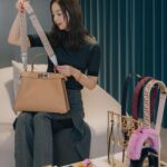 Nozomi Sasaki Instagram - 🤎

@fendi 
#fendi #PR