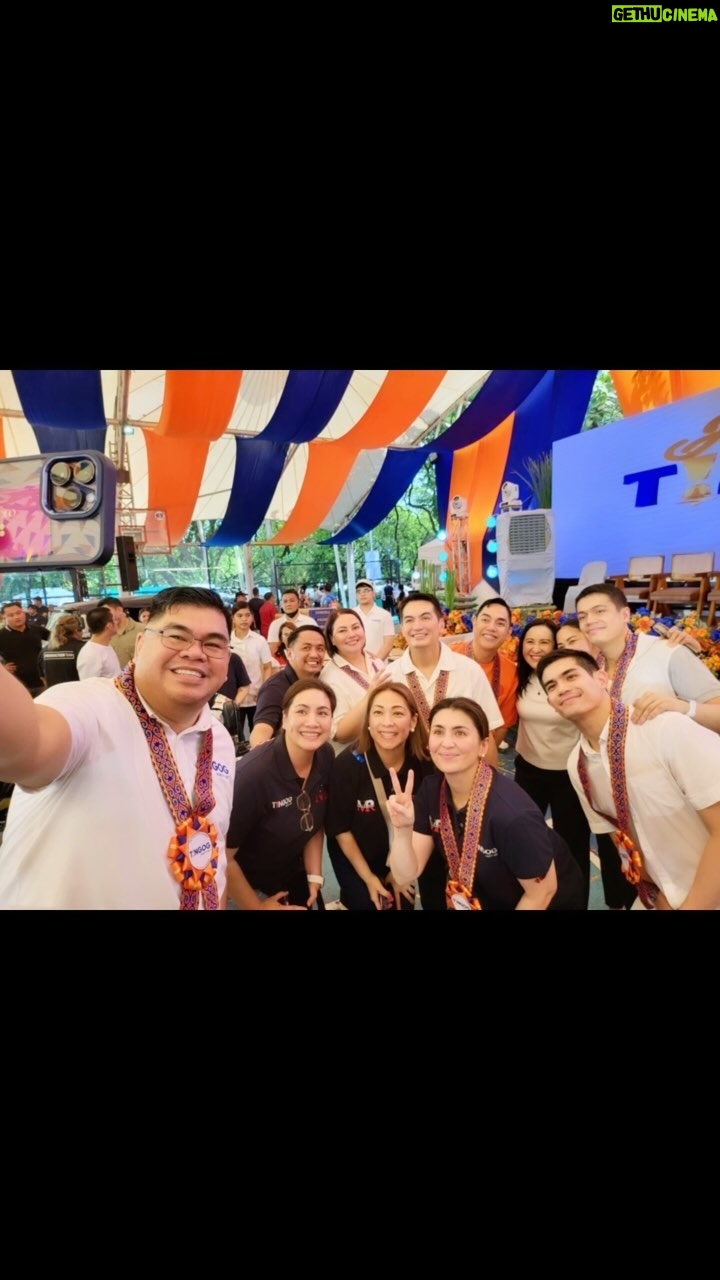 Karla Estrada Instagram - Nakapakasayang makasama ang ating TINGOG Family sa pagpapaabot ng iba’t ibang nating programa sa ginawang Family Day kasama ang pamahalaang lungsod mg Quezon City sa pangunguna ni Mayor Joy Belmonte