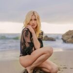 Katherine McNamara Instagram - Salty but sweet 🌊🐚🩵