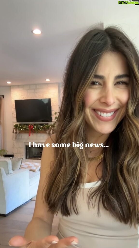 Daniella Monet Instagram - 🚨SURPRISE🚨

The Daniella’s Digest membership is on sale & available as a gift card!! Aka best Black Friday news ever 😉 Comment SALE below and I’ll send you the details! 

It’s on sale for $20 off an annual subscription, so less than $6.60 A MONTH. That’s pretty much treating yourself to one coffee/matcha a month but instead you get:

✨ 1:1 unlimited food coaching
✨ 1000  plant based recipes 
✨ Deals on deals (keep reading for a surprise)
✨ A menu builder & grocery delivery 
 
  so much more!

You can use the gift card on yourself, your bestie, your mom, or whoever you want! Is there someone in your life that would love this? Or do YOU want this? 

Hint: if you want someone to get you this, tag them below. That’s subtle, right? 😂

Grab a 3-month gift card for just $39 OR an annual membership for only $79!! (BTW, that’s $20 OFF our yearly plan) 

That’s not all, though... if you buy a gift card today, you get two FREE GIFTS! 

1. Access to my kids coloring book (as a printable pdf)
2. Access to my 2023 conscious gift guide with all of the discount codes I secured from brands!

If you’ve been thinking of signing up, or you know someone who would love this, now is the time to do so! A discount and 2 free gifts?! AH-mazing!

Comment below and I’ll send you the deetz!!! 

XOXO