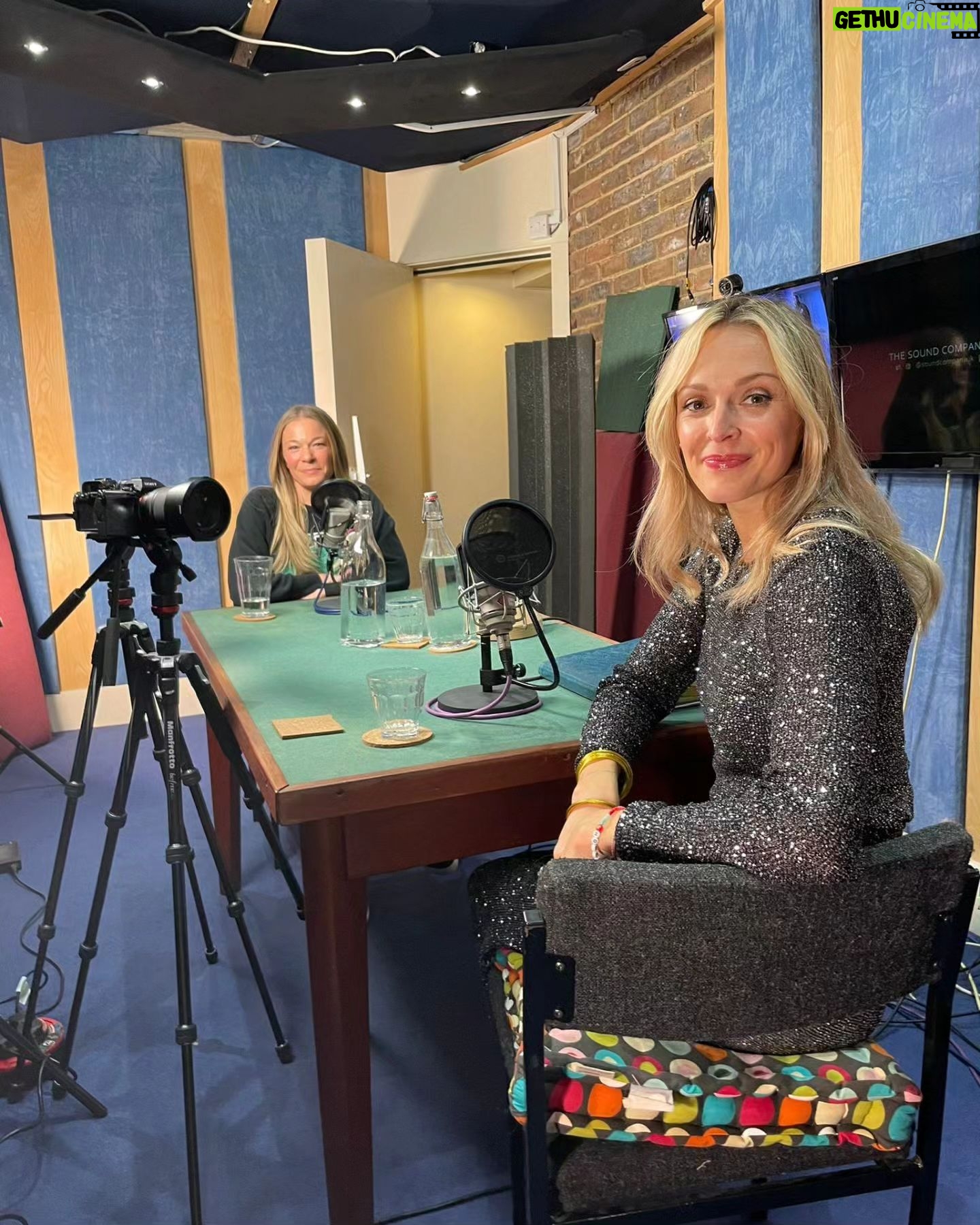 Fearne Cotton Instagram - Glad you lovely lot are enjoying this weeks podcast with @leannrimes
I massively enjoyed this deep dive into how childhood shapes us, being the 'good girl', and step parenting. At points I forgot we were recording as it felt so natural and intimate.
Also, as I'm not planning on going to any christmas parties this year as I'm in full hibernation mode, I'm wearing all my festive outfits for our @happyplaceofficial recordings. I'm all out in heels and sequins for the foreseeable.
✨️