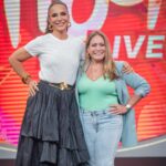 Susana Vieira Instagram - Obrigada querida @ivetesangalo e produção do programa “Pipoca com Ivete”… Me senti muito amada no programa hoje. 
Foi especial! ❤️🍿✨

Foto: TV Globo / Paulo Belote