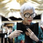 Iris Apfel Instagram - Shop shop shop til you drop drop drop today! 🛍️ #blackfriday 

📸: @mariahtauger for the @latimes