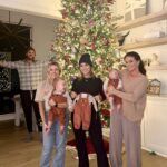 Jessie James Decker Instagram - These three little turkeys gonna be BFFs 🫶🏼