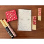 Kōki Instagram – @esteelauderjapan @esteelauder 
#esteelauder #esteemodel 

リップ、ブラッシュ、ハイライター、マスカラとフェイスジュエル、6つのアイテムが入っている素敵なメイクセット🥰