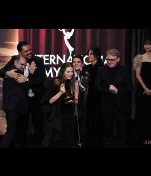 Karla Souza Instagram - If 10 years ago anyone had told me that this spark of an idea I had would lead to this moment, I wouldn’t have believed it. I didn’t know to dream it. Believing in myself happened so many times thanks to all the people who believed in me when I couldn’t. Making this film was incredibly healing in a moment where I felt like I was drowning. This journey has given me my voice back and brought me back to the surface with more strength than I thought possible. The brave women, athletes and activists I have met along the way have been the most powerful moments of sisterhood I’ve ever experienced. I pray this film continues to help more survivors heal and find strength and hope.

I get to go home and celebrate with my loves Marshall, Gianna and Luka. I’m beyond blessed. Thank you God.

Full look @ferragamo 
Jewelry @cartier 
Stylist @fernan.mx

@anarascon
@lucia.puenzo
@amazonstudios
@ruizyruiz 
@rubiomusic_ 
@pablostipicic 
@hernanmendoza_ 
@laborches 
@deja_ebergenyi 
@charritopadrote 
@misaelbustos0 
@azulalmazanoly 
@paula.p.manzanedo 
@nicolaspuenzo 
@marcefabian_chaves 
@soldesound 
@tatimerenuk 
@axelkuschevatzk 
@thetexastroya 
@ntlmoran 
@andreasweintraub 
@ucla_diving 
@david.pablos
@souzadavid 
@jeroosalem 
@sandracts 
@gorditagalindo 
@zosiags 
@we.are.madam 
@alonsoaguilarcastillo 
@activistmonicaramirez 
@onumujeres
@onumujeresmx
@corycrespo 
@mondra69 
@colourstalent 
@el_lanco
@jennifersalke 
@mariagiuseppina 
@ben_gaynor 
@jonbrandifitness 
@valverdefitness 

#iemmys #iemmys2023 #lacaida #dive #karlasouza