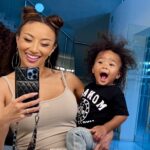 Jeannie Mai Instagram - New Episode ALERT 🛎️ What’s more fun than me giving away whips and Birkins? Shooting this new show in Mexico City with mi jefe, @monacomaijenkins. Taking you on set to see how we make that money, hunnayyy 😉 Link in bio to watch on @hellohunnayshow episode now 🇲🇽

#RaidtheCage airs Friday night on @CBStv